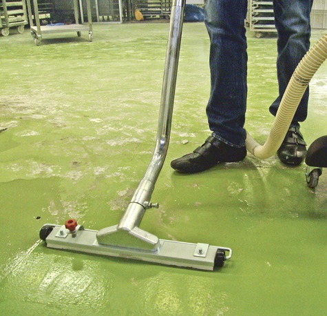 Wet and dry vacuum cleaner / single-phase / industrial