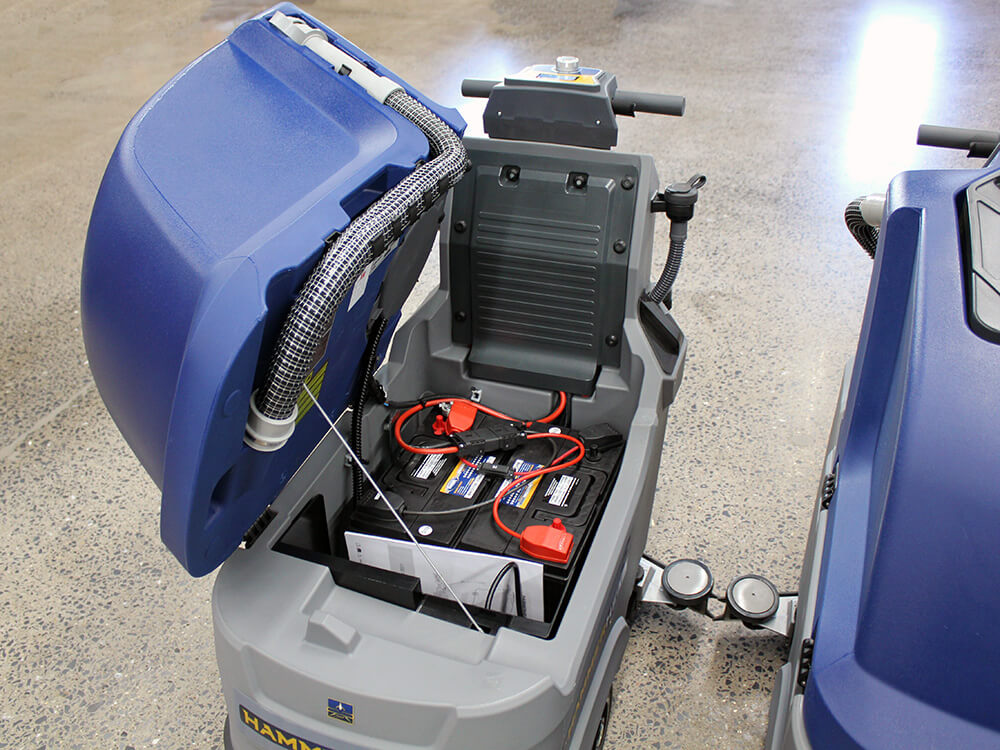 hammerhead-500rsx-floor-scrubber-batteries